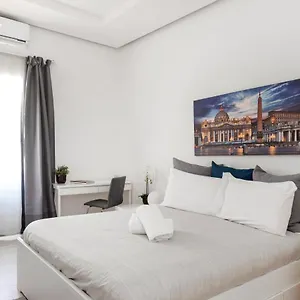 Maison Piazza Cavour Pensjonat Rzym